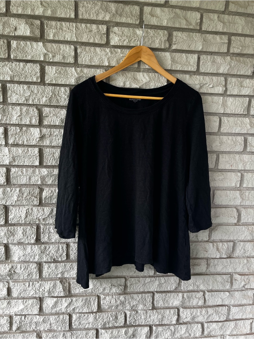 Eileen Fisher 100% Organic Linen 
Boatneck 3/4 Sleeved Black Blouse 
Size Large